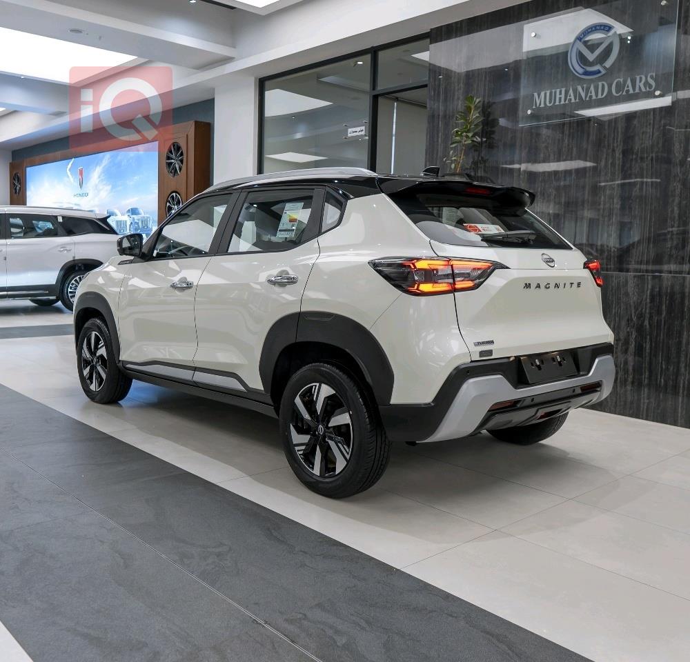 نيسان ماغنيت